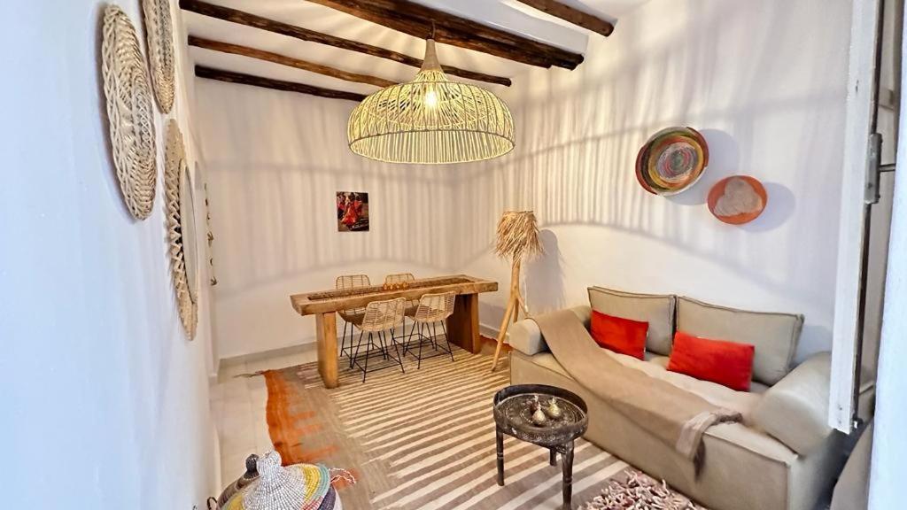 En Plein Coeur De La Medina Apartman Szavíra Kültér fotó