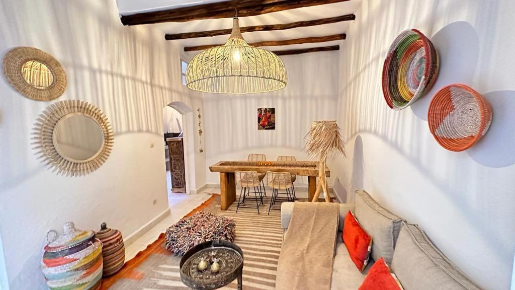 En Plein Coeur De La Medina Apartman Szavíra Kültér fotó